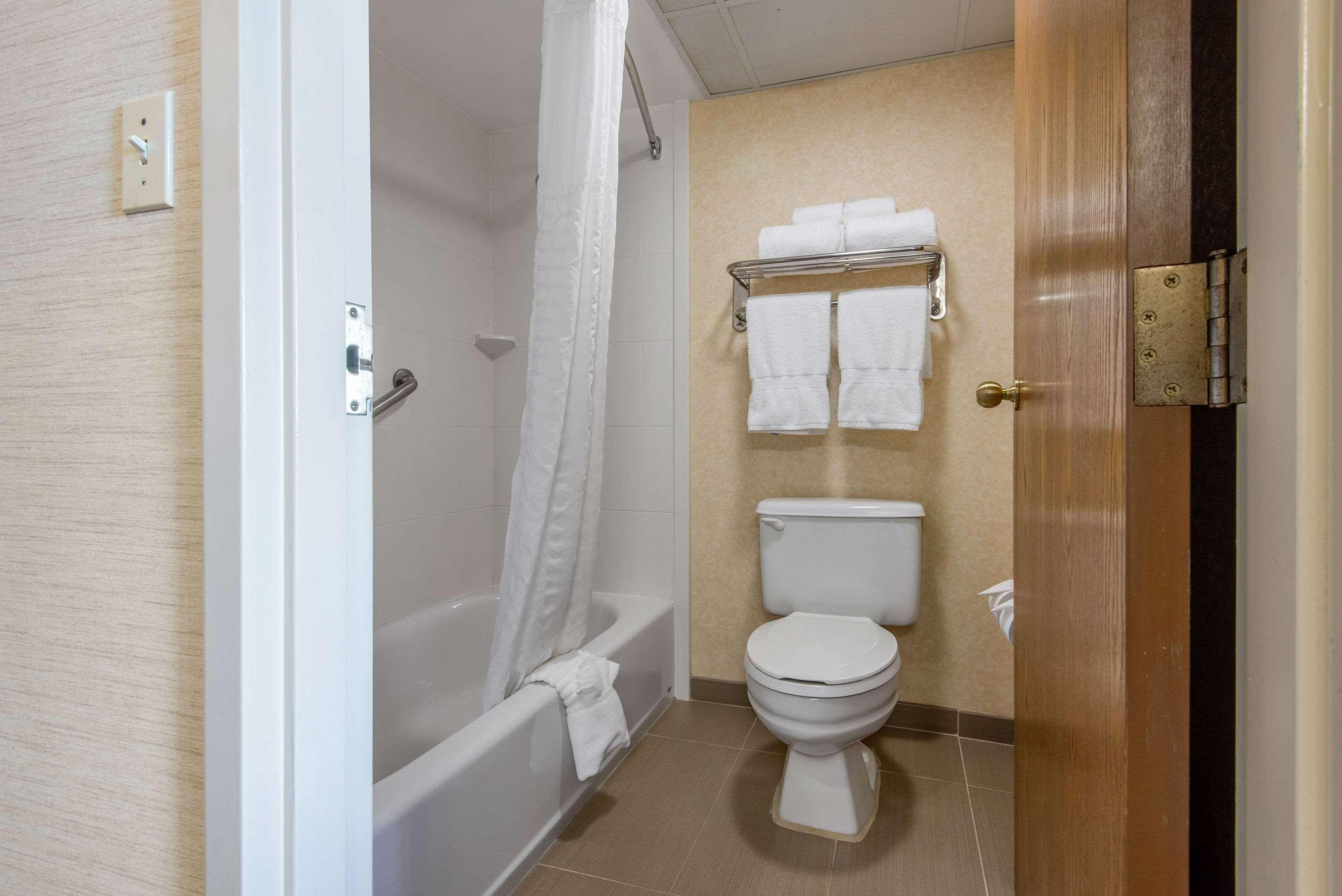Quality Inn & Suites Мансфилд Экстерьер фото