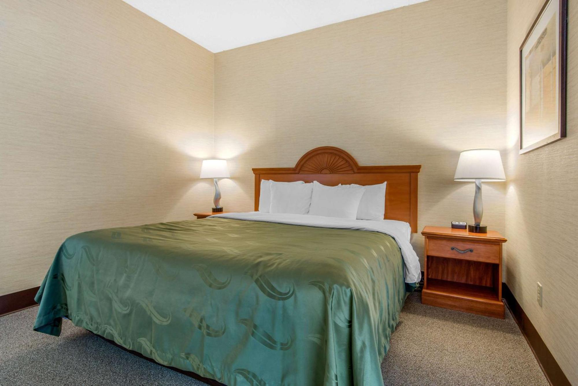 Quality Inn & Suites Мансфилд Экстерьер фото