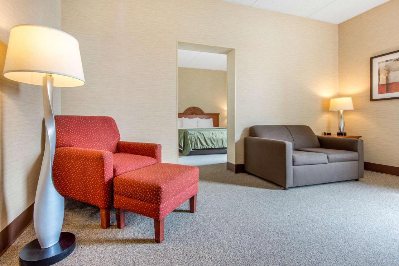 Quality Inn & Suites Мансфилд Экстерьер фото