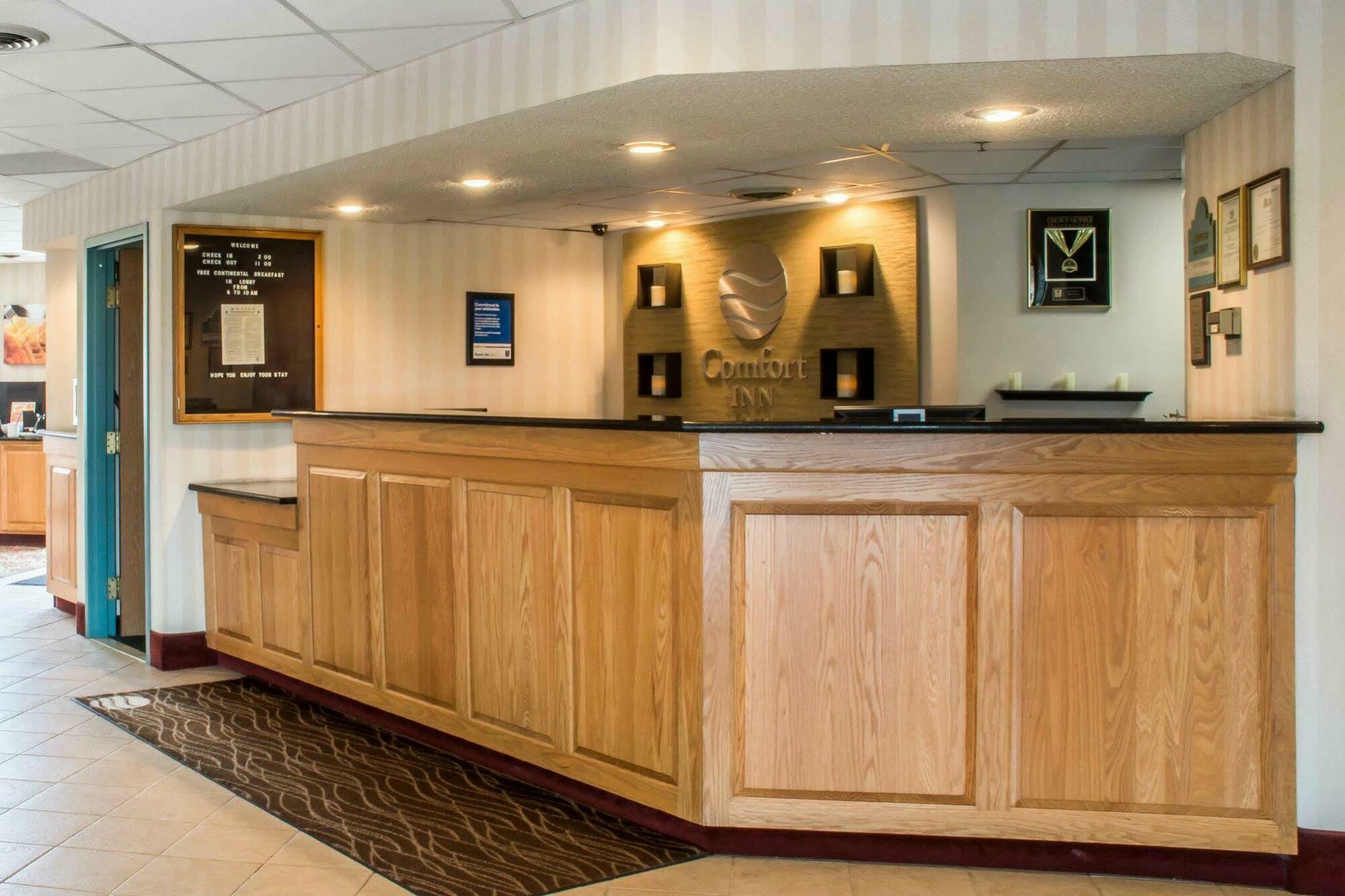 Quality Inn & Suites Мансфилд Экстерьер фото
